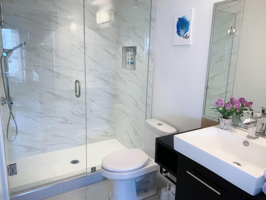 Downtown 3Br/2Ba+Views+Skytrain+Free Parking Apartman Vancouver Kültér fotó