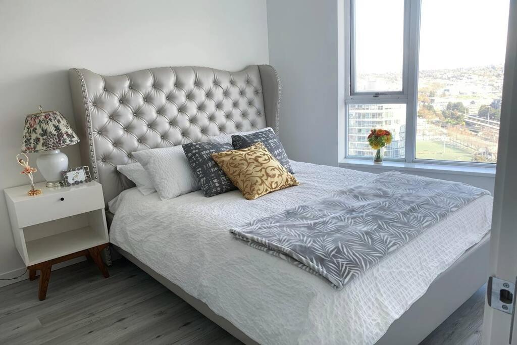 Downtown 3Br/2Ba+Views+Skytrain+Free Parking Apartman Vancouver Kültér fotó