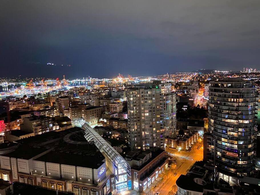 Downtown 3Br/2Ba+Views+Skytrain+Free Parking Apartman Vancouver Kültér fotó