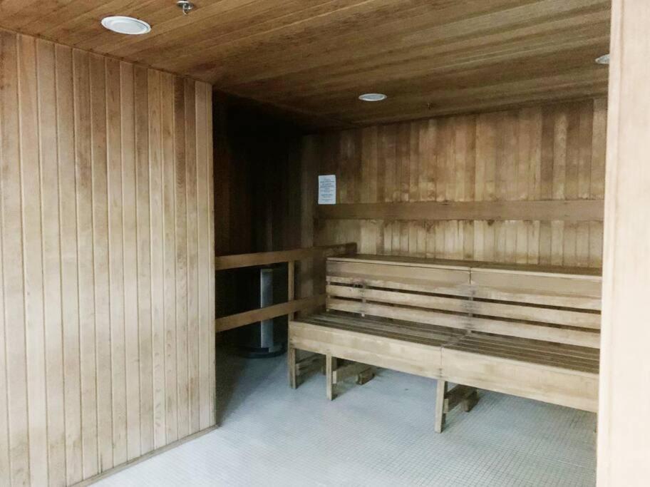 Downtown 3Br/2Ba+Views+Skytrain+Free Parking Apartman Vancouver Kültér fotó