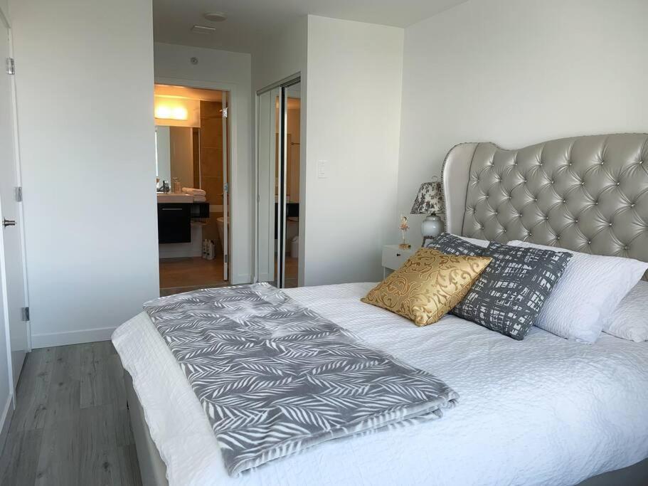 Downtown 3Br/2Ba+Views+Skytrain+Free Parking Apartman Vancouver Kültér fotó